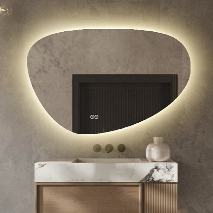 Badkamerspiegel met LED Verlichting - Asymmetrisch - Anti Condens Verwarming - 140 cm